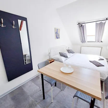 Privat bolig R2 Letna Rooftop Retreat Prague
