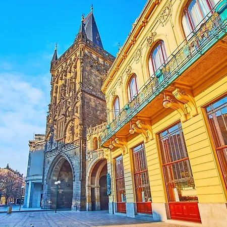 R2 Letna Rooftop Retreat Rum i privatbostad *